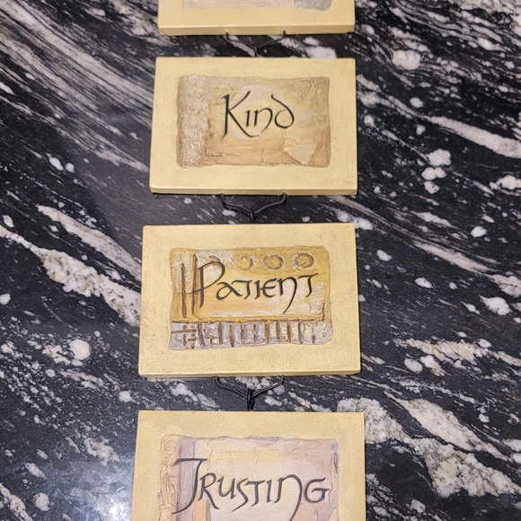 Vintage Home Interior 3D Love Is Kind Patient And Trusting Wall Decor 4pc - Picture 3 of 10